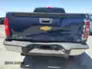 2011 Chevrolet Silverado 1500 LS z VIN 1GCRCREA0BZ303895, wystawiony jako Copart lot #57750935 z przebiegiem 212 073 mil mil oraz Szkoda całkowita • Salvage title. Historia ofert i sprzedaży dostępna na DreamBid. Obrazek 6.