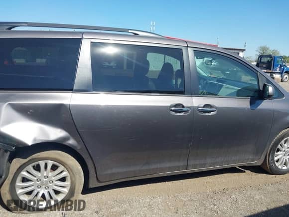 2013 Toyota Sienna XLE AAS with VIN 5TDYK3DC4DS322629, listed as a IAAI auction lot 43330507 with 158,626 mi miles and . Bid and sale history available at DreamBid. Image 13.