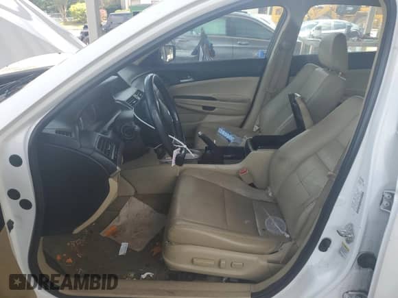 2011 Honda Accord SE с VIN 1HGCP2F65BA107284, выставлен на аукционе Copart как лот 63939685 с пробегом 145 136 миль миль и Списание • Salvage title. История ставок и продаж доступна на DreamBid. Изображение 7.