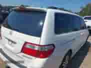 2006 Honda Odyssey EX z VIN 5FNRL38416B458065, wystawiony jako IAAI lot #43250799 z przebiegiem 179 402 mil mil oraz . Historia ofert i sprzedaży dostępna na DreamBid. Obrazek 4.