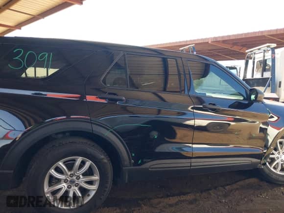 2021 Ford Explorer z VIN 1FMSK7BH7MGA95518, wystawiony jako IAAI lot #43216472 z przebiegiem 81 098 mil mil oraz . Historia ofert i sprzedaży dostępna na DreamBid. Obrazek 13.