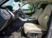 2020 Land Rover Range Rover Sport SE z VIN SALWG2SU3LA700412, wystawiony jako Copart lot #67895815 z przebiegiem 75 471 mil mil oraz Szkoda całkowita • Salvage title. Historia ofert i sprzedaży dostępna na DreamBid. Obrazek 7.