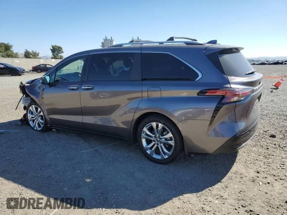 2022 Toyota Sienna Platinum с VIN 5TDERKECXNS088487, выставлен на аукционе Copart как лот 81986215 с пробегом 85 864 миль миль и Списание • Salvage title. История ставок и продаж доступна на DreamBid. Изображение 2.