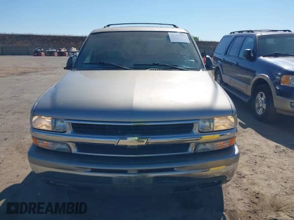 2001 Chevrolet Suburban LS with VIN 3GNFK16T41G140679, listed as a IAAI auction lot 42783984 with 98,342 mi miles and . Bid and sale history available at DreamBid. Image 6.