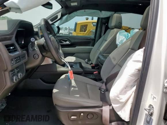 2023 Chevrolet Suburban Z71 с VIN 1GNSKDKD5PR442859, выставлен на аукционе Copart как лот 62686035 с пробегом 42 313 миль миль и Списание • Salvage title. История ставок и продаж доступна на DreamBid. Изображение 7.