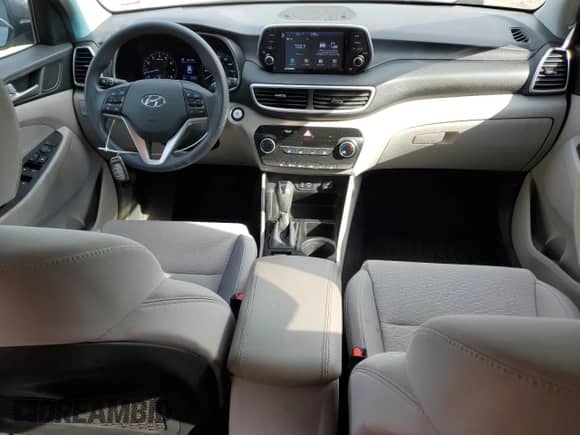 2019 Hyundai Tucson Value с VIN KM8J3CA47KU020266, выставлен на аукционе Copart как лот 85088785 с пробегом 32 327 миль миль и Списание • Salvage title. История ставок и продаж доступна на DreamBid. Изображение 8.