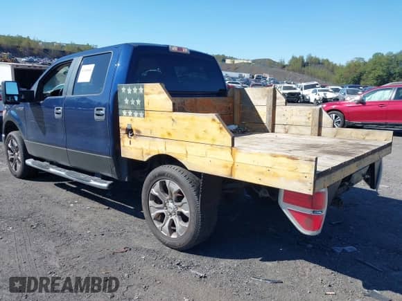 2009 Ford F-150 XL with VIN 1FTPW14V29FA83238, listed as a IAAI auction lot 43340644 with 182,084 mi miles and . Bid and sale history available at DreamBid. Image 3.