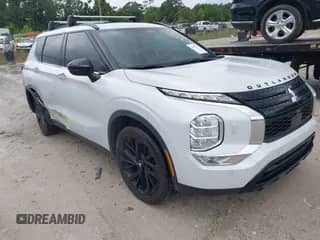 2022 Mitsubishi Outlander SE с VIN JA4J4UA88NZ070802, выставлен на аукционе IAAI как лот 42962978 с пробегом 71 037 миль миль и . История ставок и продаж доступна на DreamBid. Изображение 1.
