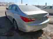 2013 Hyundai Sonata SE с VIN 5NPEC4AB3DH512493, выставлен на аукционе IAAI как лот 43477703 с пробегом 160 353 миль миль и . История ставок и продаж доступна на DreamBid. Изображение 3.