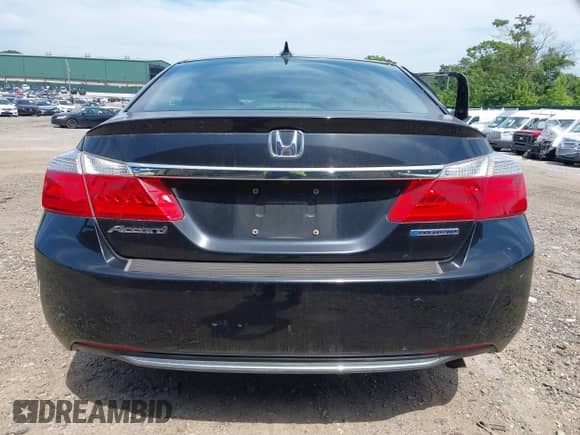 2014 Honda Accord EX-L with VIN 1HGCR6F57EA002596, listed as a IAAI auction lot 42582289 with 141,774 mi miles and . Bid and sale history available at DreamBid. Image 15.