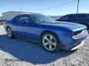 2012 Dodge Challenger R/T Plus z VIN 2C3CDYBT7CH238858, wystawiony jako Copart lot #82594205 z przebiegiem 269 716 mil mil oraz Czysty tytuł • Clean title. Historia ofert i sprzedaży dostępna na DreamBid. Obrazek 4.