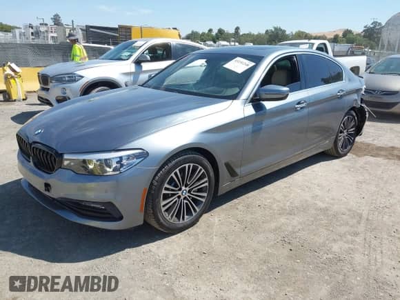 2017 BMW 5 Series 530i с VIN WBAJA5C36HG893781, выставлен на аукционе IAAI как лот 43151248 с пробегом 71 084 миль миль и . История ставок и продаж доступна на DreamBid. Изображение 2.
