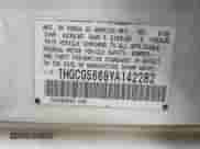 2000 Honda Accord EX with VIN 1HGCG5668YA142282, listed as a IAAI auction lot 42092234 with 246,001 mi miles and . Bid and sale history available at DreamBid. Image 9.