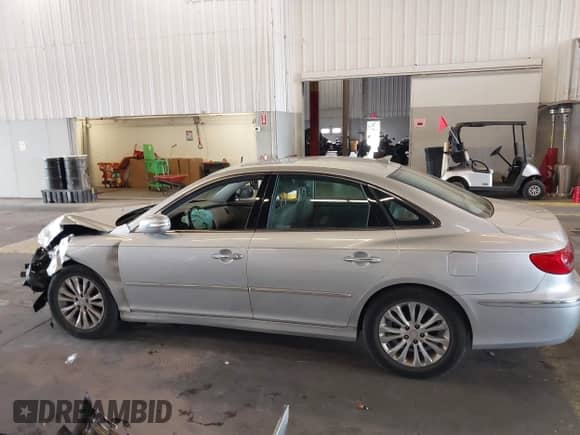 2011 Hyundai Azera Limited с VIN KMHFC4DF0BA544529, выставлен на аукционе IAAI как лот 43022591 с пробегом 103 013 миль миль и . История ставок и продаж доступна на DreamBid. Изображение 14.