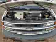 2002 Chevrolet Express с VIN 1GAHG39R121100096, выставлен на аукционе Copart как лот 84198674 с пробегом Не указан миль и Списание • Salvage title. История ставок и продаж доступна на DreamBid. Изображение 13.