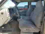 1998 GMC Sierra 1500 с VIN 2GTEC19R1W1554228, выставлен на аукционе Copart как лот 56759805 с пробегом 147 713 миль миль и Списание • Salvage title. История ставок и продаж доступна на DreamBid. Изображение 7.
