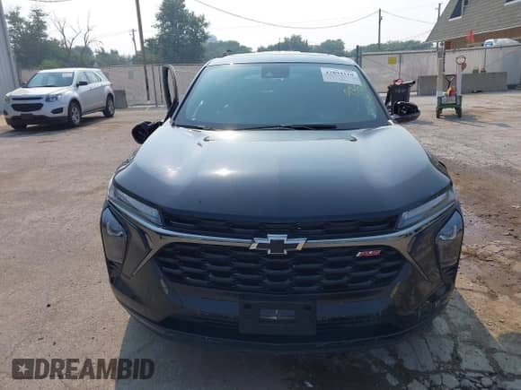 2025 Chevrolet Trax 1RS с VIN KL77LGEP1SC239026, выставлен на аукционе IAAI как лот 42894110 с пробегом 4 027 миль миль и . История ставок и продаж доступна на DreamBid. Изображение 12.