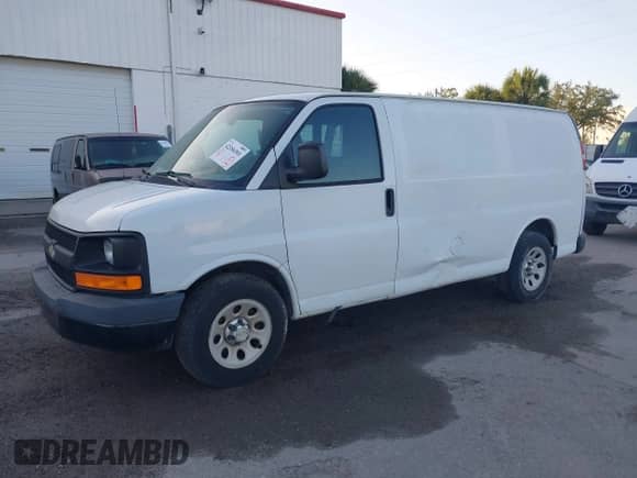 2013 Chevrolet Express Cargo с VIN 1GCSGAFX5D1167386, выставлен на аукционе IAAI как лот 42356301 с пробегом Не указан миль и . История ставок и продаж доступна на DreamBid. Изображение 17.