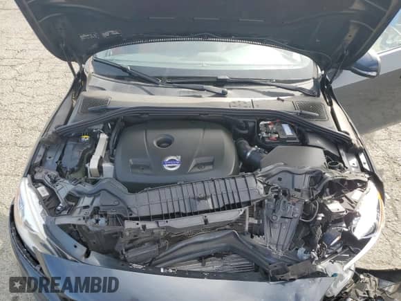 2015 Volvo S60 T5 Drive-E Platinum с VIN YV140MFM3F2335862, выставлен на аукционе Copart как лот 57490365 с пробегом Не указан миль и Списание • Salvage title. История ставок и продаж доступна на DreamBid. Изображение 11.