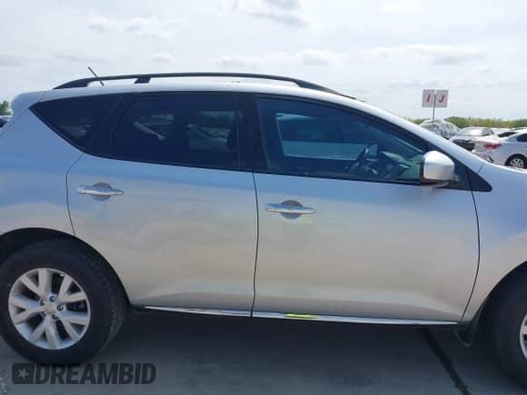 2011 Nissan Murano SL с VIN JN8AZ1MU0BW050558, выставлен на аукционе IAAI как лот 42041537 с пробегом 239 838 миль миль и . История ставок и продаж доступна на DreamBid. Изображение 14.