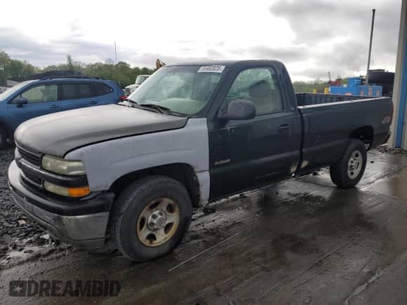 2001 Chevrolet Silverado 1500 с VIN 1GCEK14V51E145812, выставлен на аукционе Copart как лот 55982025 с пробегом 72 694 миль миль и Чистый • Clean title. История ставок и продаж доступна на DreamBid. Изображение 1.