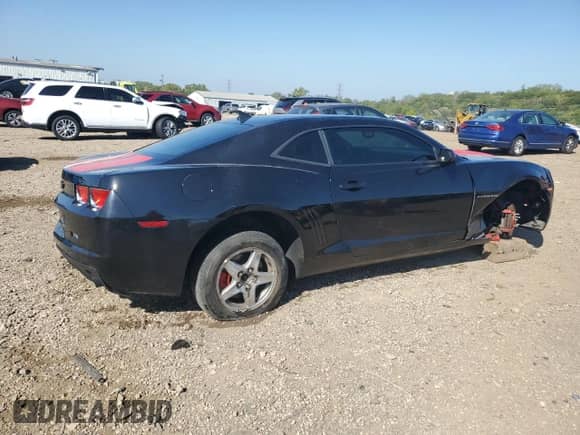 2010 Chevrolet Camaro 2LT with VIN 2G1FC1EV0A9178129, listed as a Copart auction lot 84240805 with 173,731 mi miles and Salvage title. Bid and sale history available at DreamBid. Image 3.