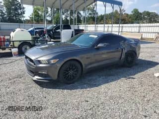 2017 Ford Mustang GT z VIN 1FA6P8CFXH5230007, wystawiony jako Copart lot #69226305 z przebiegiem 150 872 mil mil oraz Szkoda całkowita • Salvage title. Historia ofert i sprzedaży dostępna na DreamBid. Obrazek 1.