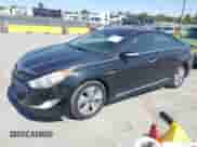 2013 Hyundai Sonata Limited z VIN KMHEC4A43DA073428, wystawiony jako IAAI lot #42608762 z przebiegiem 166 495 mil mil oraz . Historia ofert i sprzedaży dostępna na DreamBid. Obrazek 2.