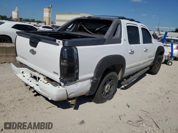 2007 Chevrolet Avalanche 3LT с VIN 3GNFK12377G228351, выставлен на аукционе Copart как лот 70209955 с пробегом 215 123 миль миль и Списание • Salvage title. История ставок и продаж доступна на DreamBid. Изображение 3.