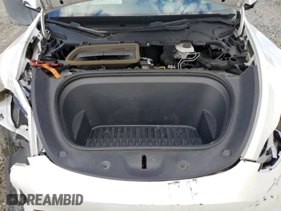 2021 Tesla Model Y Long Range with VIN 5YJYGDEE8MF092993, listed as a Copart auction lot 81125165 with 47,072 mi miles and Non repairable. Bid and sale history available at DreamBid. Image 11.