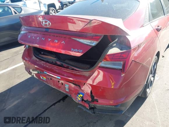 2023 Hyundai Elantra Limited z VIN KMHLN4AJ8PU077145, wystawiony jako IAAI lot #43233633 z przebiegiem 36 153 mil mil oraz . Historia ofert i sprzedaży dostępna na DreamBid. Obrazek 17.