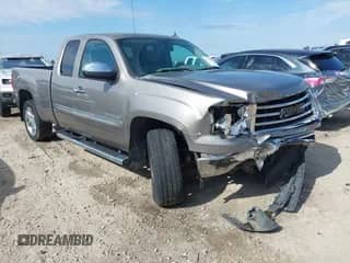 2013 GMC Sierra 1500 SLE z VIN 1GTR1VE08DZ365005, wystawiony jako IAAI lot #42213848 z przebiegiem 78 106 mil mil oraz . Historia ofert i sprzedaży dostępna na DreamBid. Obrazek 1.