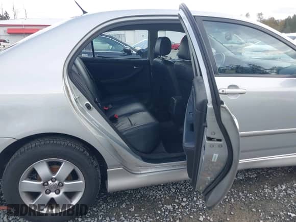 2004 Toyota Corolla CE с VIN 1NXBR32E24Z310332, выставлен на аукционе IAAI как лот 43365076 с пробегом 234 226 миль миль и . История ставок и продаж доступна на DreamBid. Изображение 8.