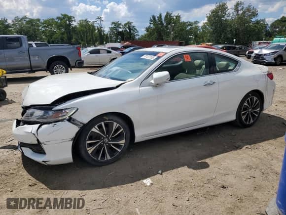 2016 Honda Accord EX-L with VIN 1HGCT2B89GA002032, listed as a Copart auction lot 70137155 with 111,068 mi miles and Salvage title. Bid and sale history available at DreamBid. Image 1.
