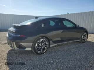 2023 Hyundai Ioniq 6 SEL z VIN KMHM34AA1PA021558, wystawiony jako Copart lot #48663724 z przebiegiem 7 710 mil mil oraz . Historia ofert i sprzedaży dostępna na DreamBid. Obrazek 3.
