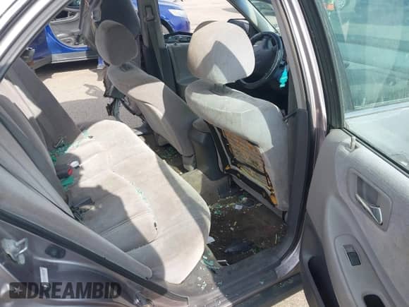 2000 Honda Accord LX с VIN 1HGCG1643YA030190, выставлен на аукционе IAAI как лот 42929528 с пробегом 241 766 миль миль и . История ставок и продаж доступна на DreamBid. Изображение 8.