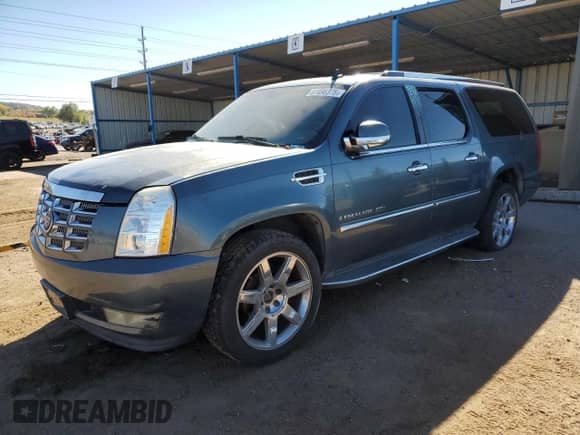 2008 Cadillac Escalade ESV с VIN 1GYFK66848R213927, выставлен на аукционе Copart как лот 87486375 с пробегом Не указан миль и Чистый • Clean title. История ставок и продаж доступна на DreamBid. Изображение 1.