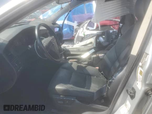 2005 Volvo S60 с VIN YV1RS592852480944, выставлен на аукционе Copart как лот 69395575 с пробегом 210 498 миль миль и Чистый • Clean title. История ставок и продаж доступна на DreamBid. Изображение 7.
