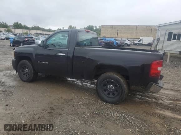 2013 Chevrolet Silverado 1500 Work Truck with VIN 1GCNKPEX1DZ376822, listed as a Copart auction lot 71161834 with 178,109 mi miles and Salvage title. Bid and sale history available at DreamBid. Image 2.