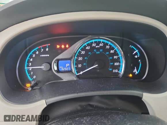 2013 Toyota Sienna XLE with VIN 5TDYK3DC2DS371005, listed as a Copart auction lot 70303375 with 92,927 mi miles and Clean title. Bid and sale history available at DreamBid. Image 9.