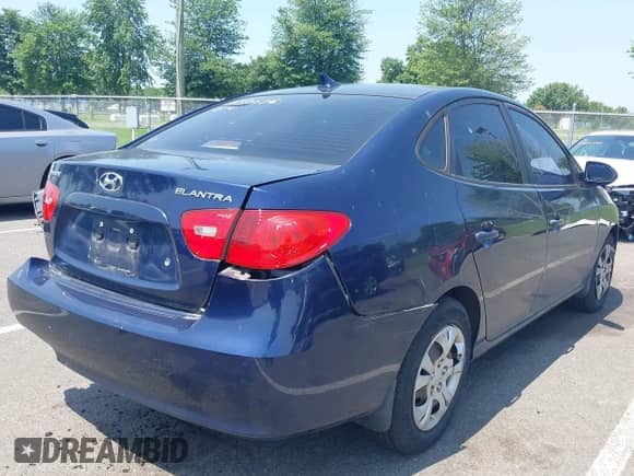 2009 Hyundai Elantra SE z VIN KMHDU46D79U784881, wystawiony jako IAAI lot #42571121 z przebiegiem 156 693 mil mil oraz . Historia ofert i sprzedaży dostępna na DreamBid. Obrazek 4.