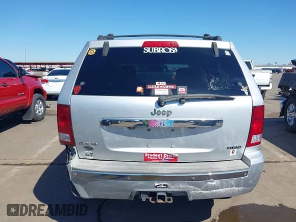 2008 Jeep Grand Cherokee Overland with VIN 1J8HR68278C157674, listed as a IAAI auction lot 43282636 with 195,410 mi miles and . Bid and sale history available at DreamBid. Image 16.