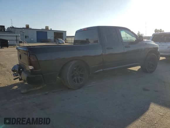 2016 Ram 1500 Tradesman with VIN 1C6RR6FT3GS362010, listed as a Copart auction lot 46172915 with 140,983 mi miles and Salvage title. Bid and sale history available at DreamBid. Image 3.