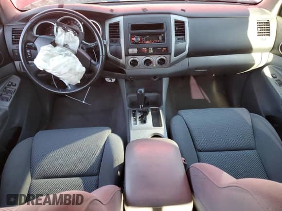 2007 Toyota Tacoma PreRunner с VIN 5TEKU72N27Z446496, выставлен на аукционе Copart как лот 82566905 с пробегом 166 225 миль миль и Списание • Salvage title. История ставок и продаж доступна на DreamBid. Изображение 8.