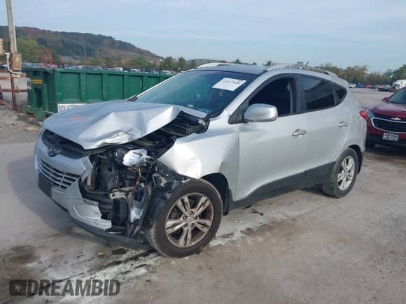 2010 Hyundai Tucson GLS с VIN KM8JUCAC1AU077176, выставлен на аукционе IAAI как лот 43237848 с пробегом Не указан миль и . История ставок и продаж доступна на DreamBid. Изображение 17.