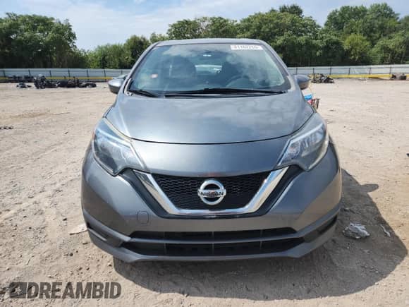 2017 Nissan Note SV z VIN 3N1CE2CP6HL353279, wystawiony jako Copart lot #81162265 z przebiegiem 143 347 mil mil oraz Szkoda całkowita • Salvage title. Historia ofert i sprzedaży dostępna na DreamBid. Obrazek 5.