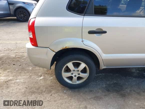 2007 Hyundai Tucson GLS с VIN KM8JM12B67U649345, выставлен на аукционе IAAI как лот 43102245 с пробегом 123 457 миль миль и . История ставок и продаж доступна на DreamBid. Изображение 6.
