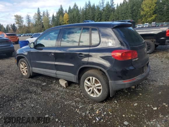 2013 Volkswagen Tiguan S с VIN WVGBV3AX0DW577133, выставлен на аукционе Copart как лот 89446735 с пробегом 167 156 миль миль и Чистый • Clean title. История ставок и продаж доступна на DreamBid. Изображение 2.