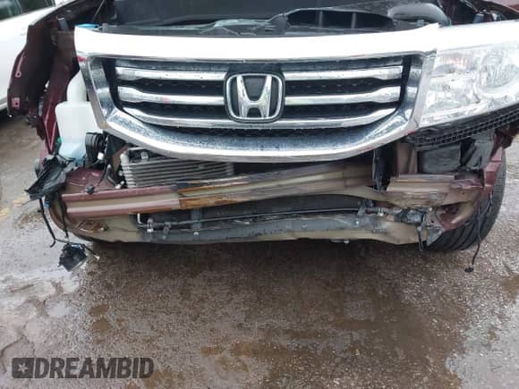 2014 Honda Pilot EX-L z VIN 5FNYF4H56EB014843, wystawiony jako IAAI lot #42965801 z przebiegiem 61 958 mil mil oraz . Historia ofert i sprzedaży dostępna na DreamBid. Obrazek 6.