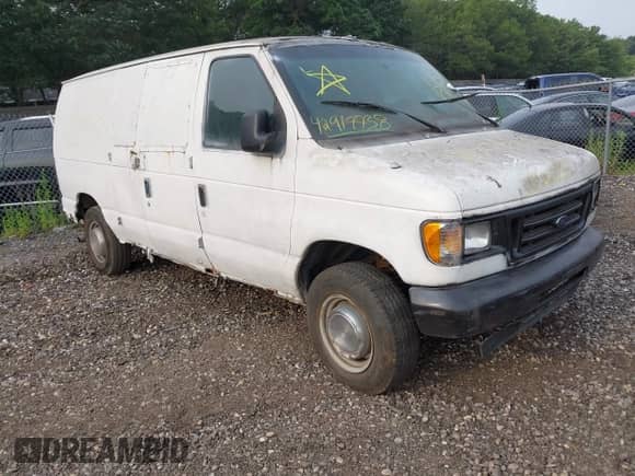 2006 Ford Econoline Cargo z VIN 1FTNE24LX6DA29627, wystawiony jako IAAI lot #42917738 z przebiegiem Nie podano mil oraz . Historia ofert i sprzedaży dostępna na DreamBid. Obrazek 1.